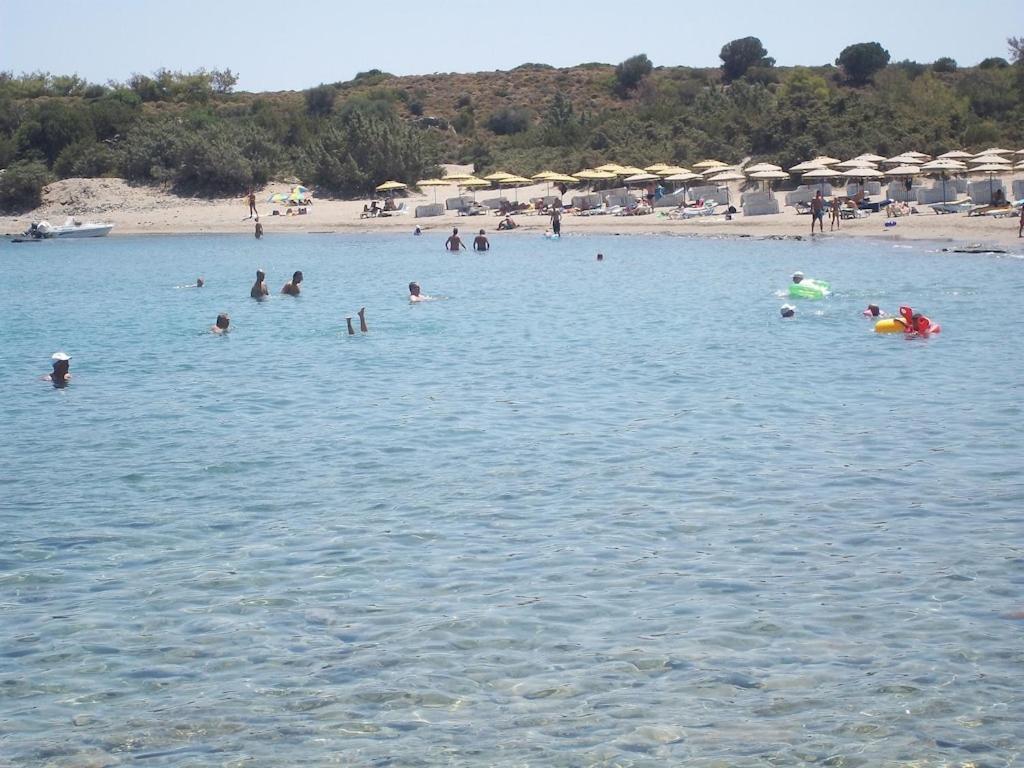 3 Bed In Village Lardos