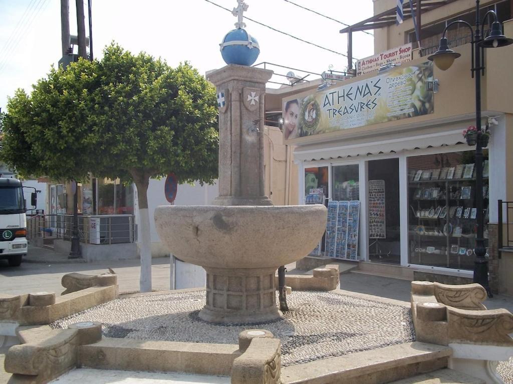 3 Bed In Village * Lardos